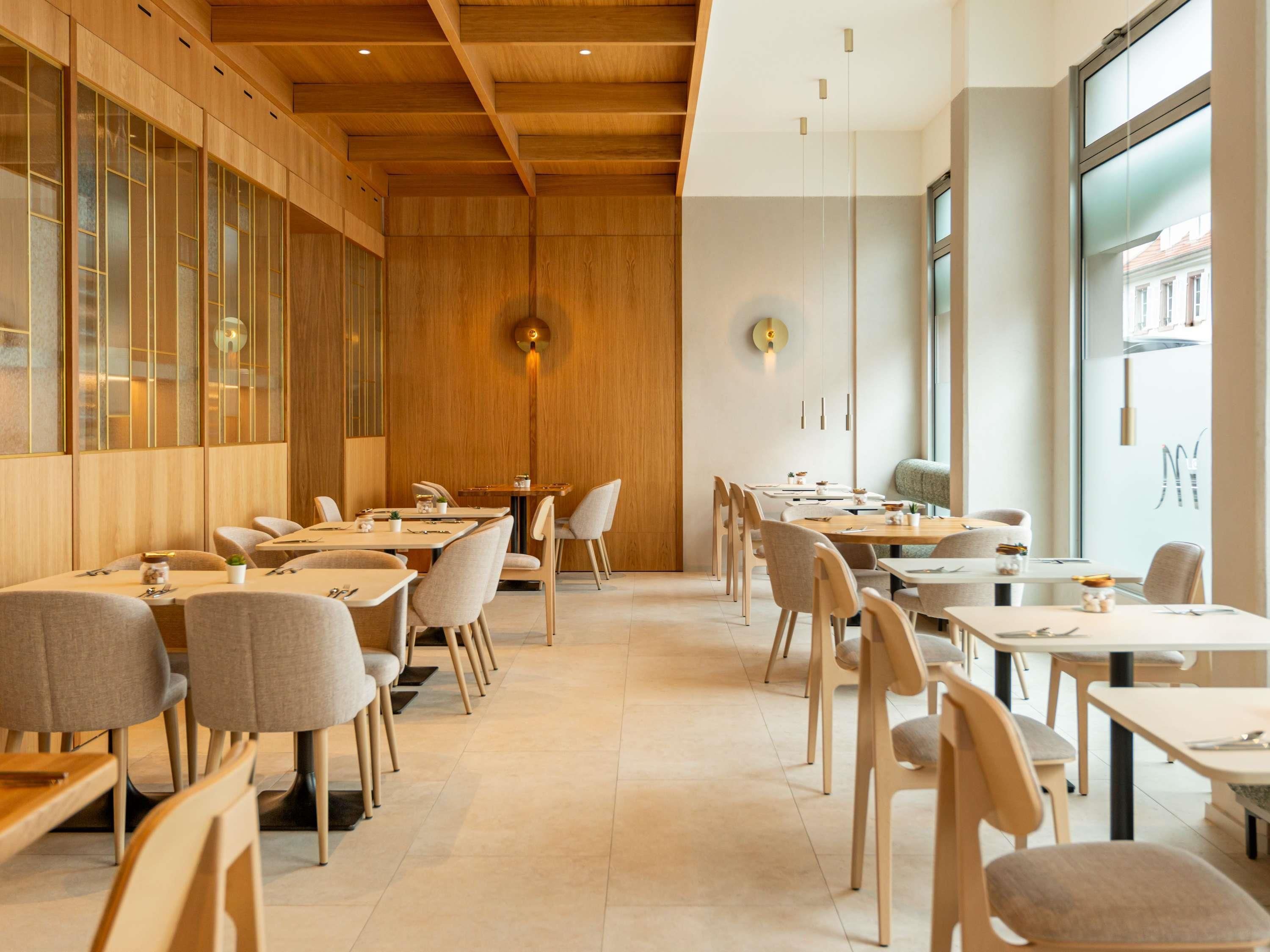 מסעדה תמונה