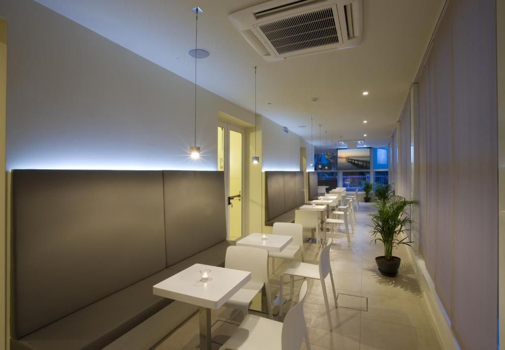 מסעדה תמונה