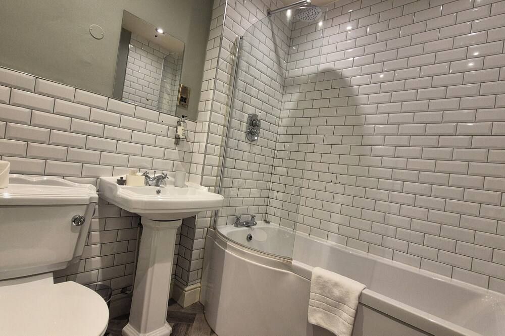 אחר