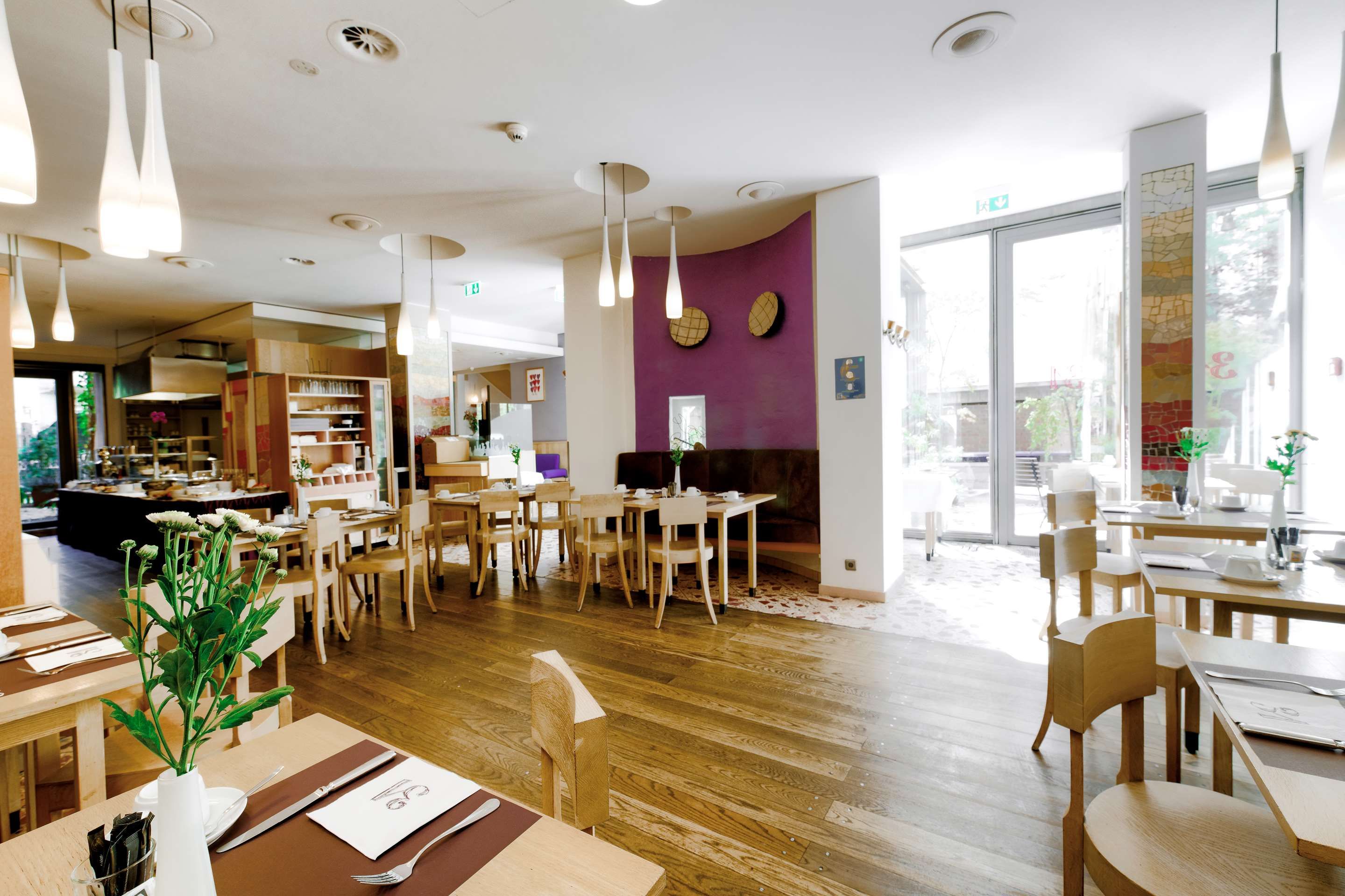 מסעדה תמונה