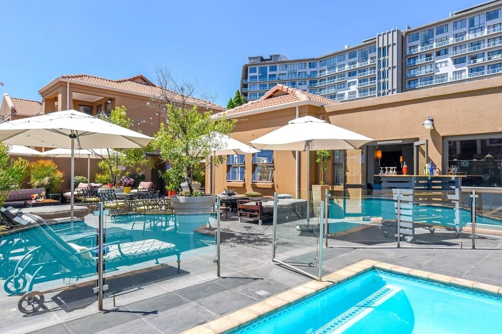 בריכה תמונה