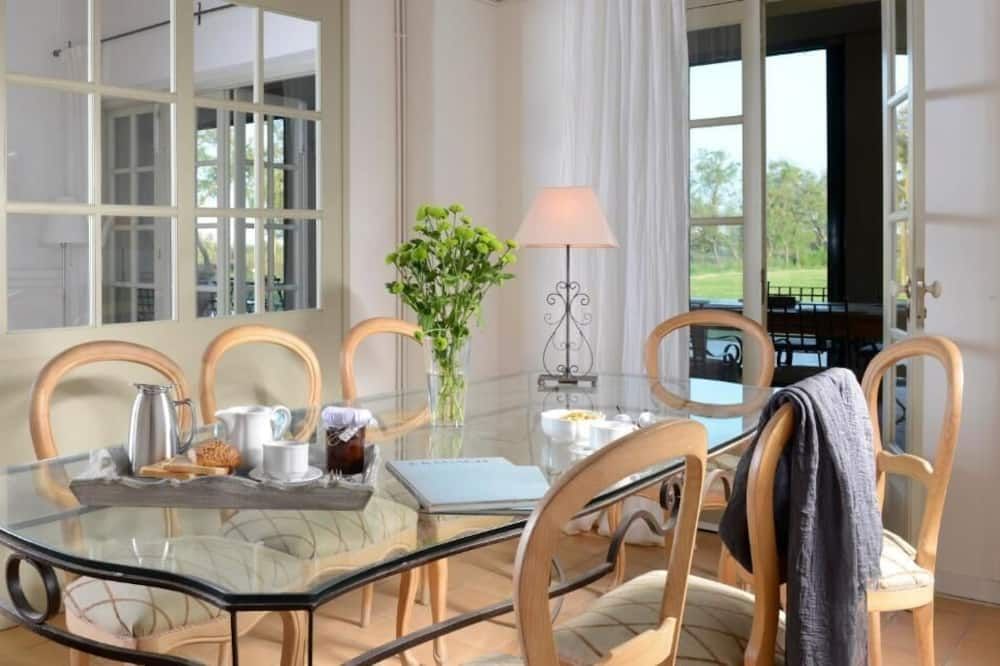 חדר אוכל תמונה