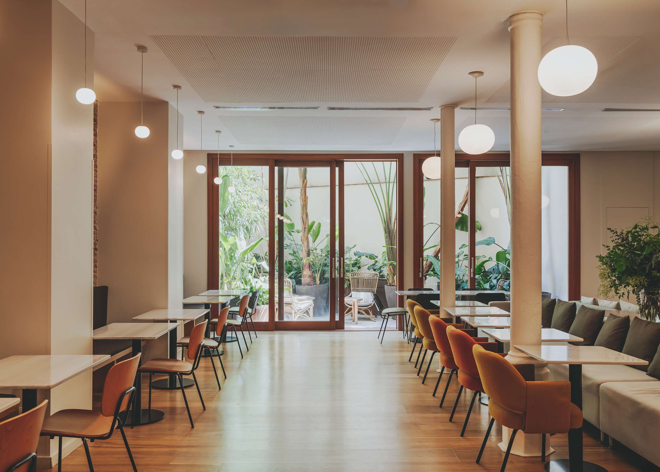 מסעדה תמונה