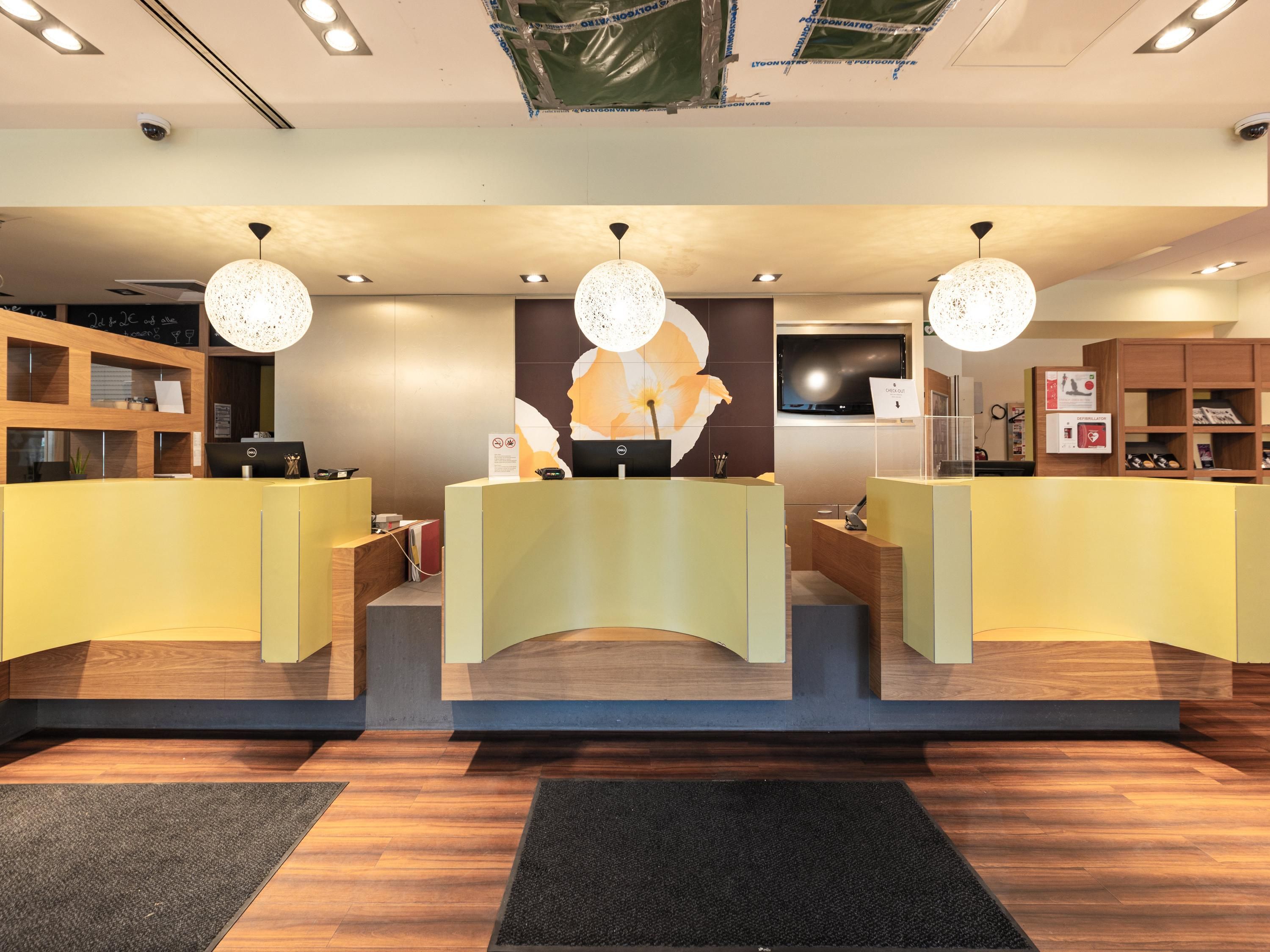 דלפק קבלה תמונה