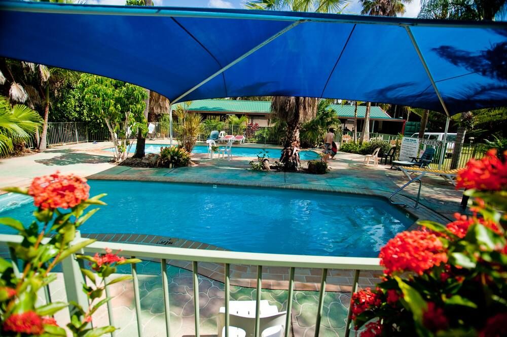 בריכה תמונה