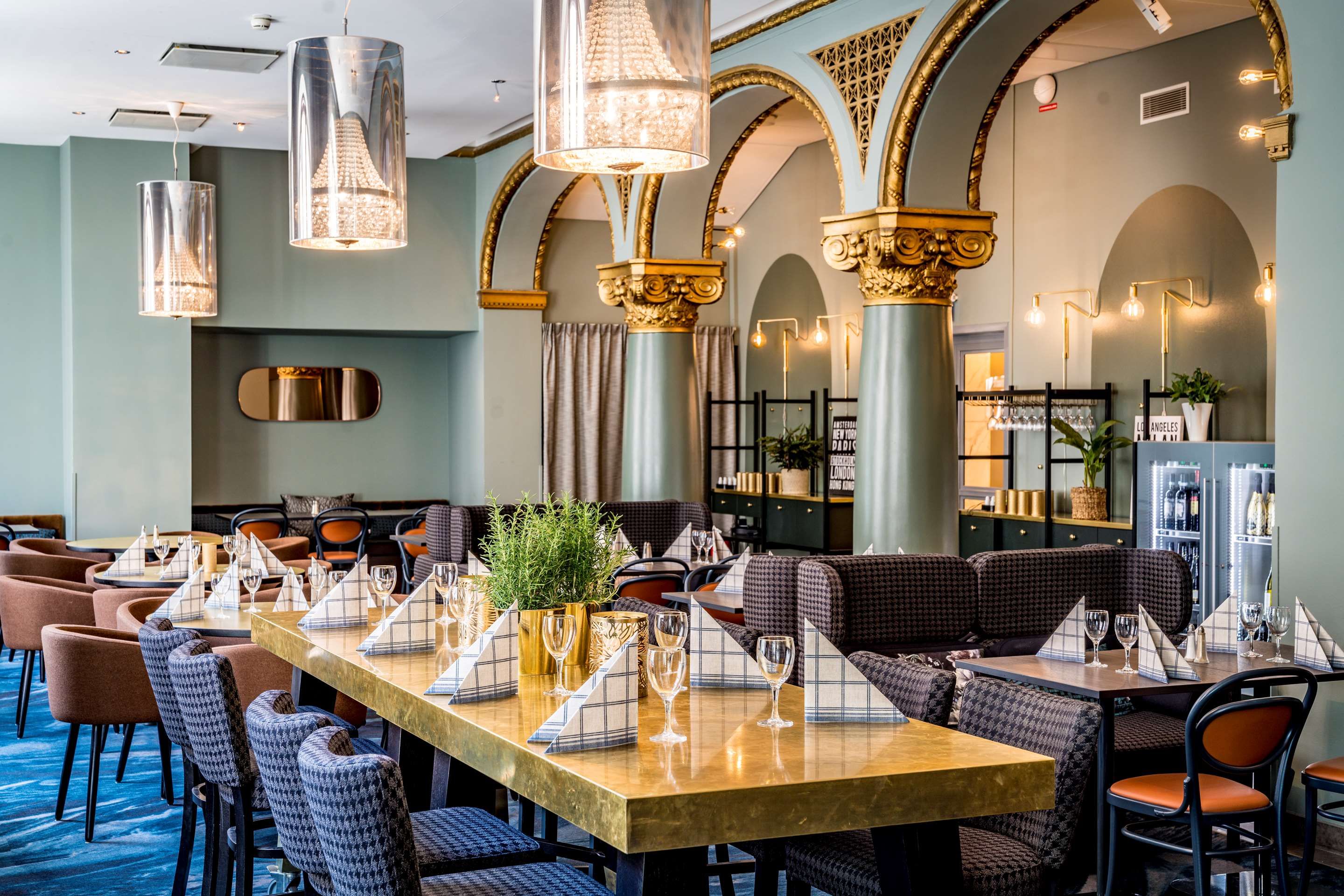 מסעדה תמונה