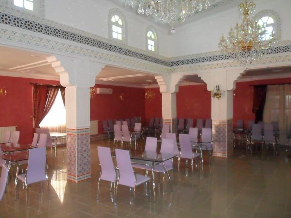 מסעדה תמונה