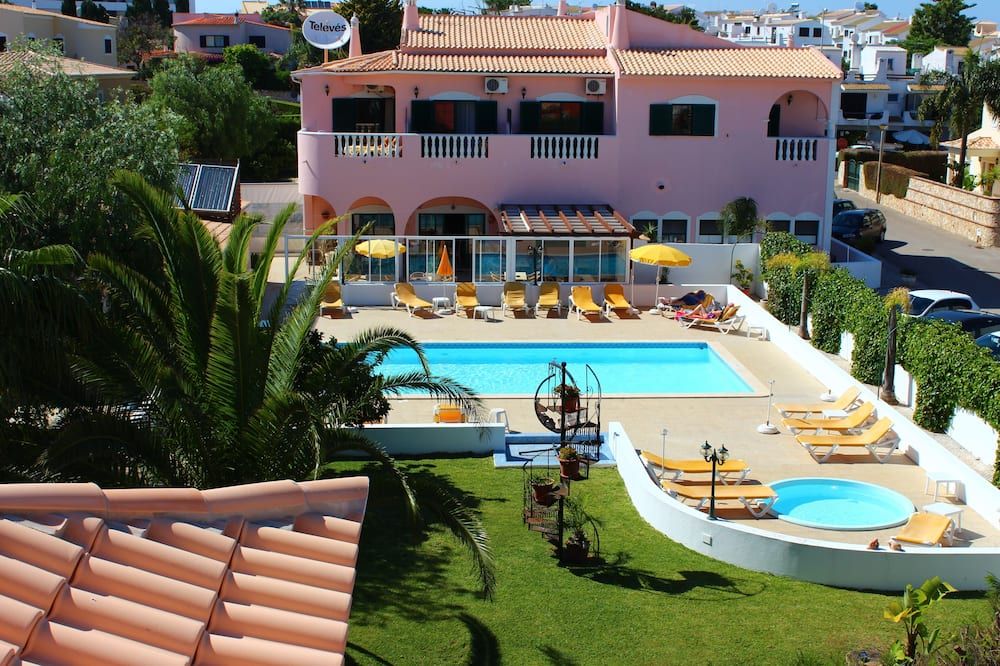 בריכה תמונה