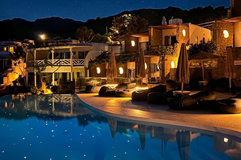 בריכה תמונה