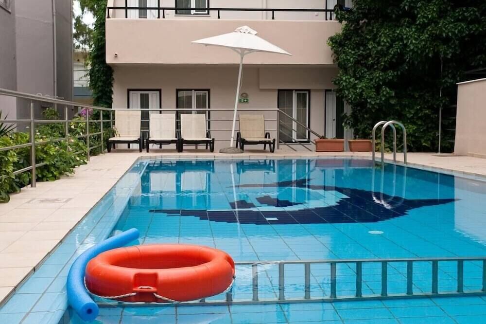 בריכה תמונה