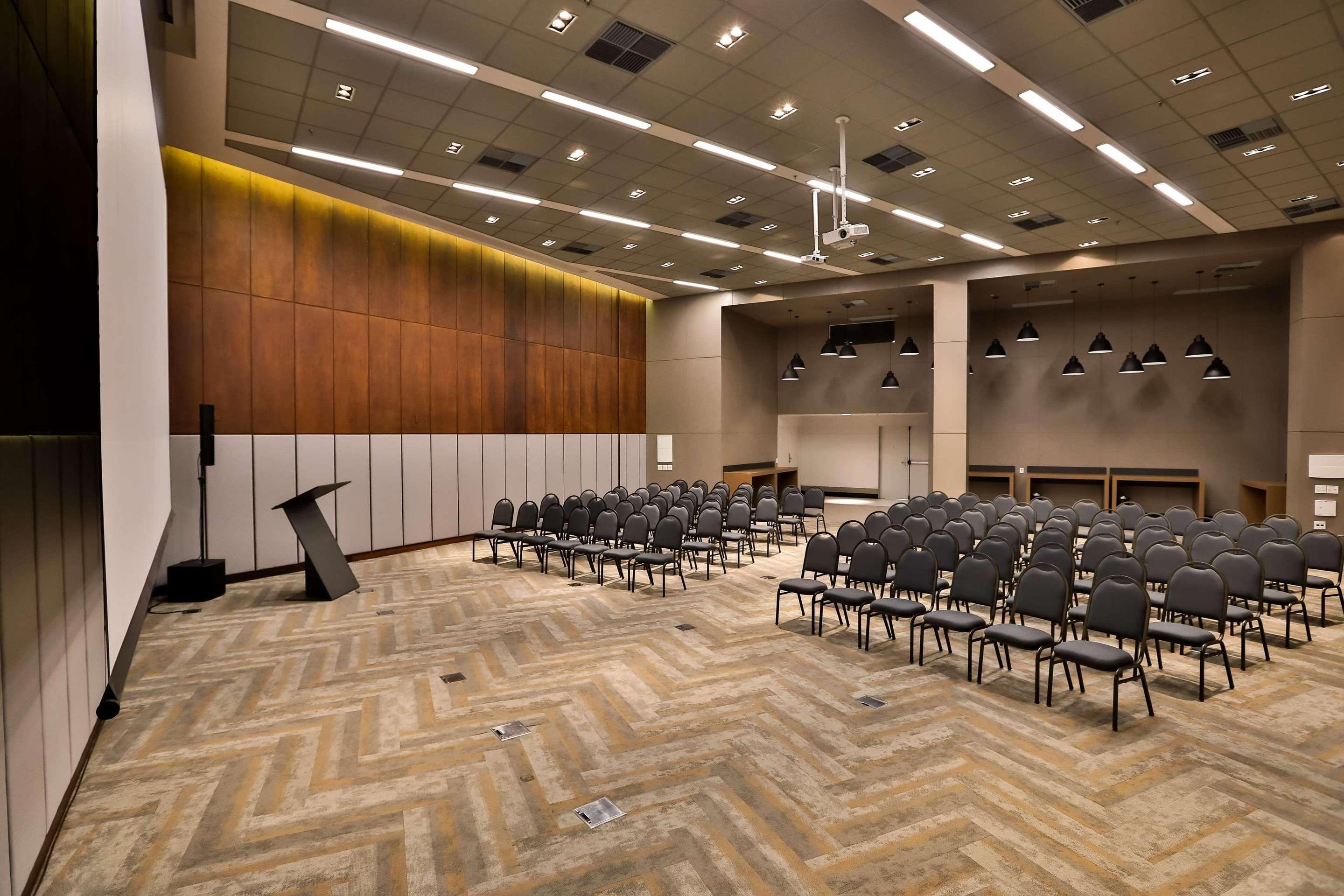 חדר ישיבות