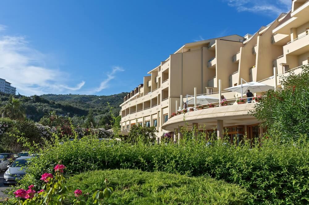בניין