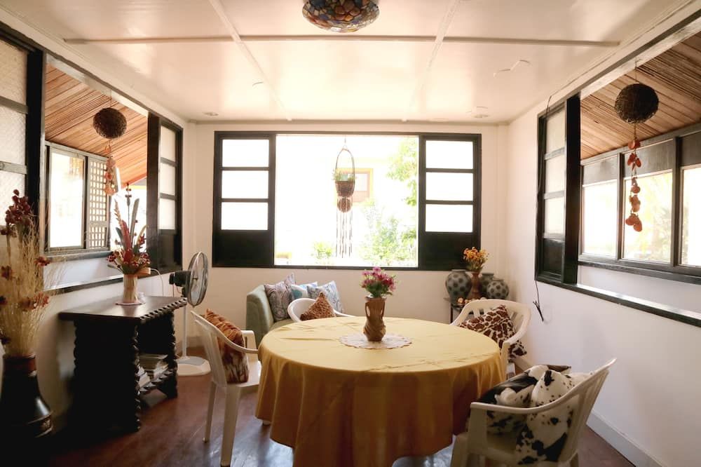 חדר אוכל תמונה