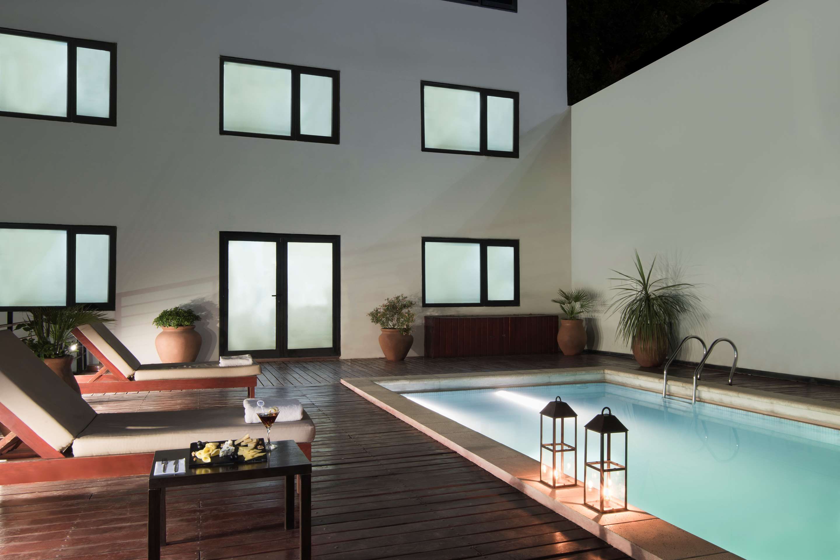 בריכה תמונה