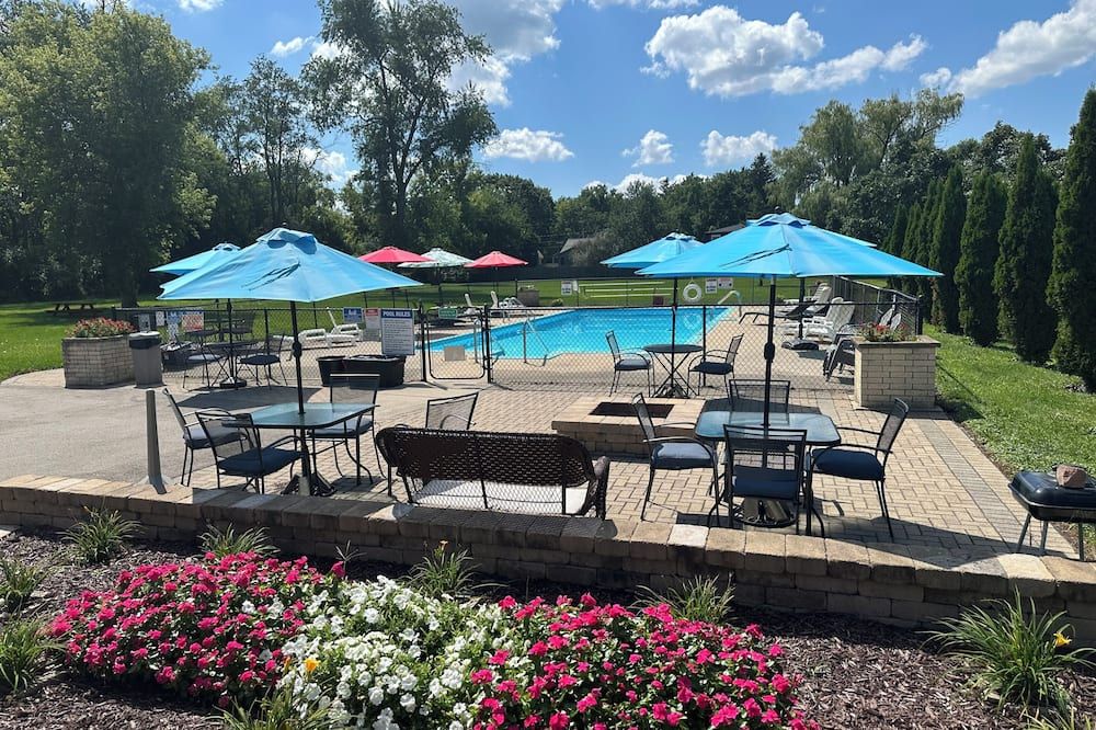 בריכה תמונה