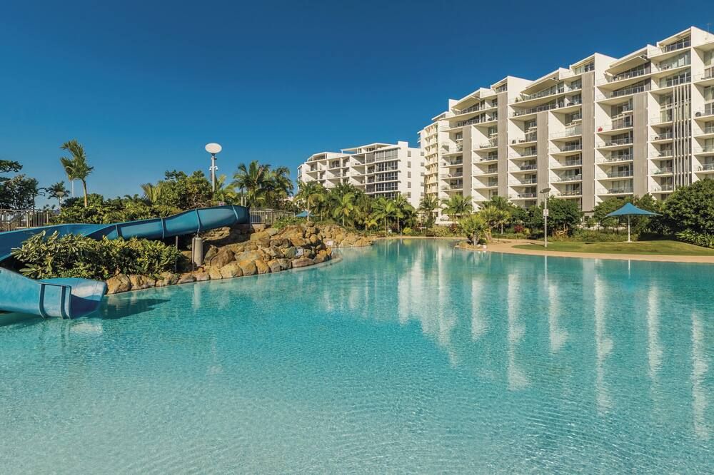 בריכה תמונה