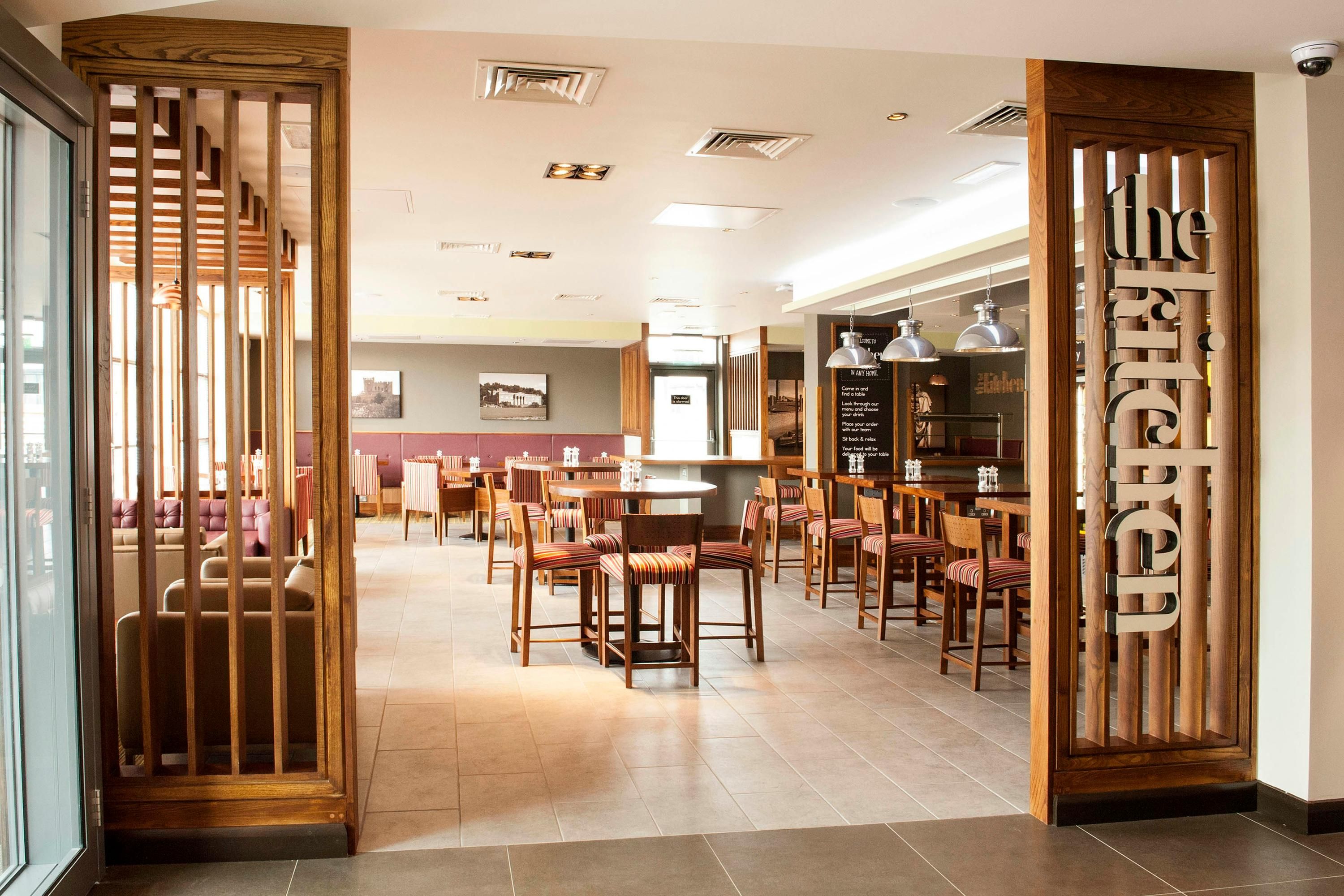 מסעדה תמונה