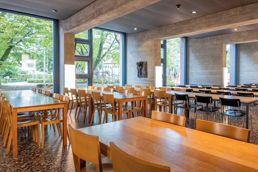 מסעדה תמונה