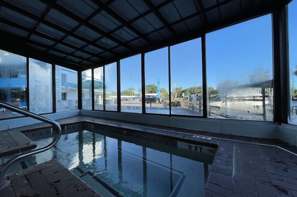 בריכה תמונה