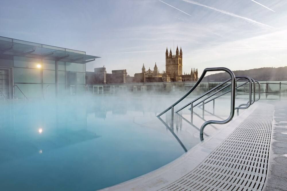 בריכה תמונה