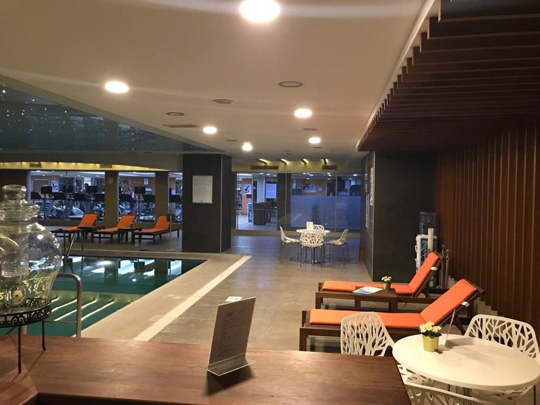 בריכה תמונה