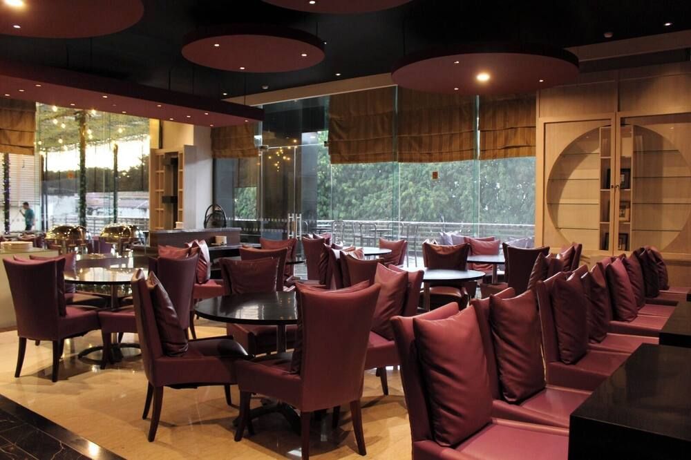 מסעדה תמונה