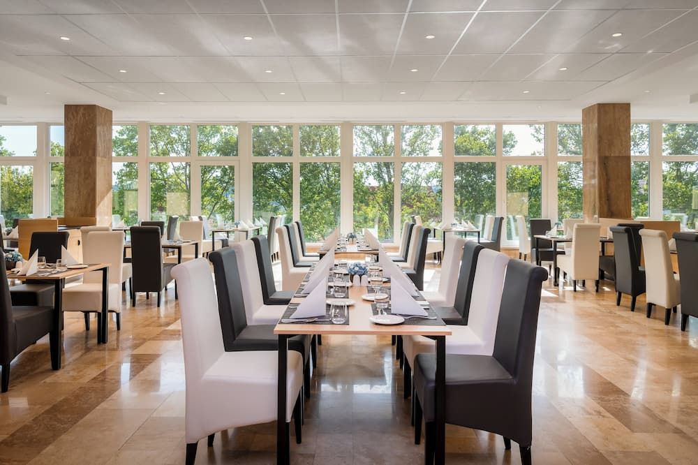 מסעדה תמונה