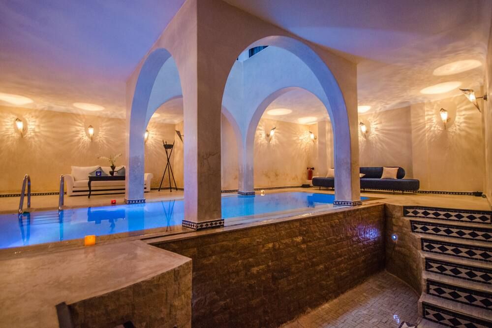 בריכה תמונה