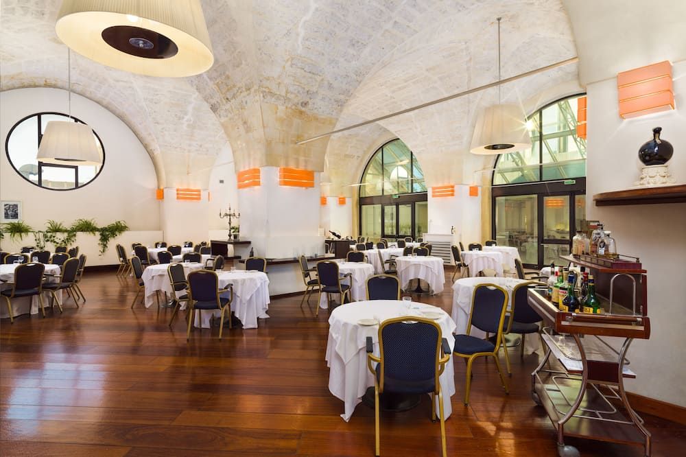 מסעדה תמונה