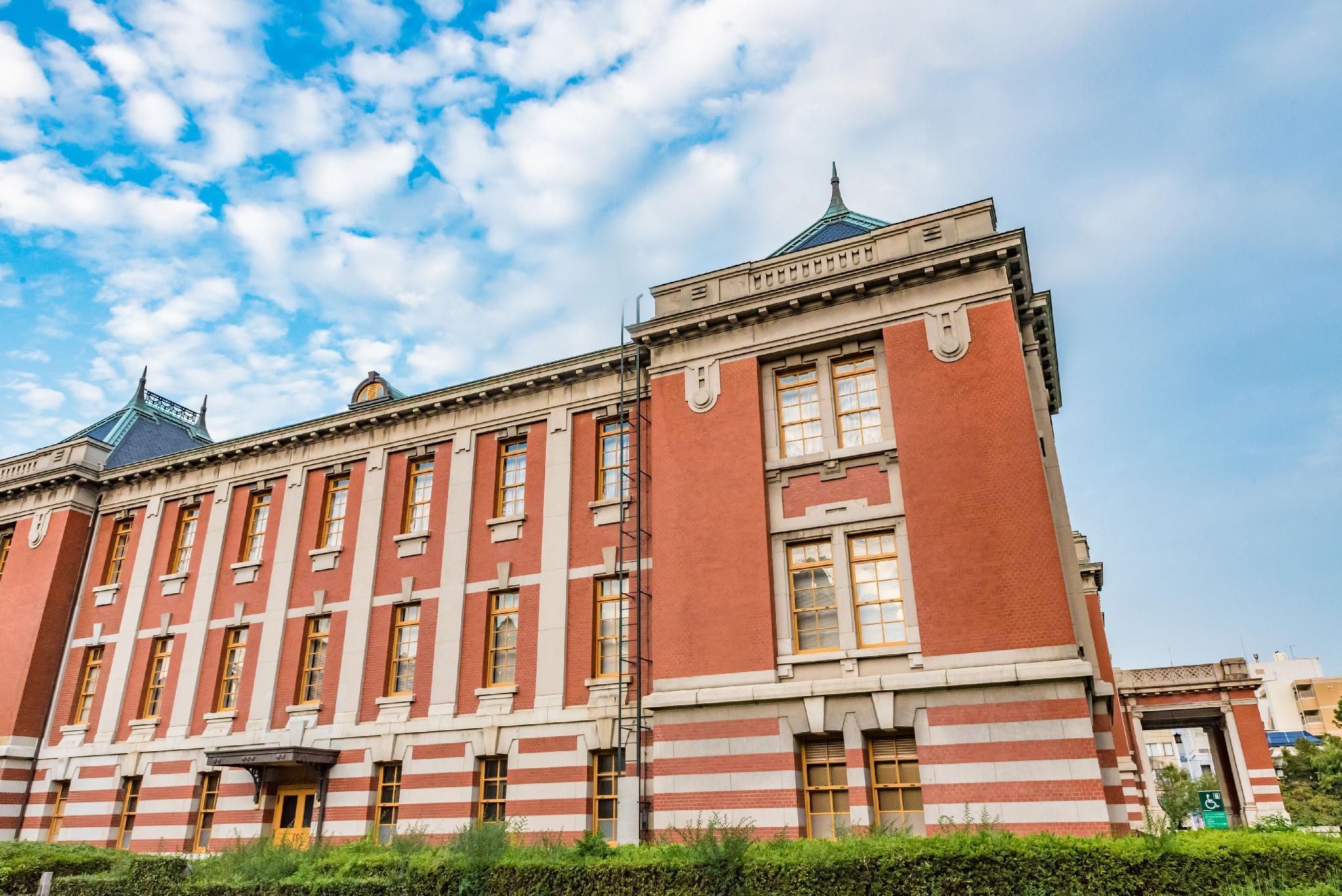 בניין תמונה