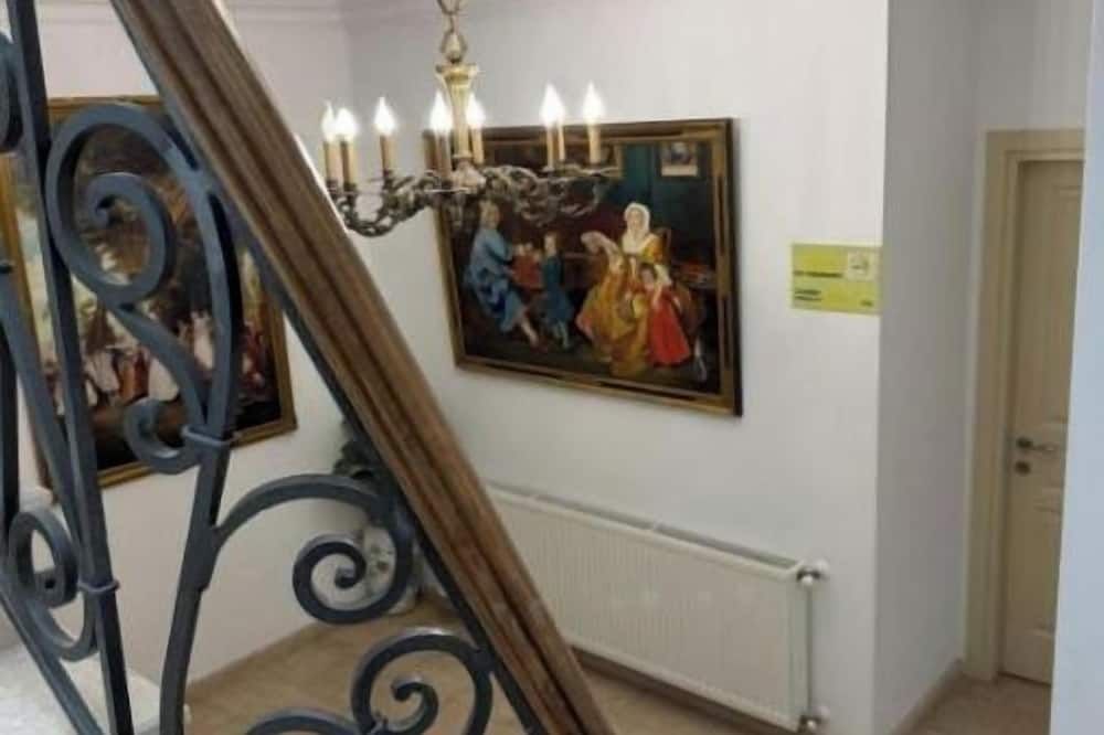 אחר