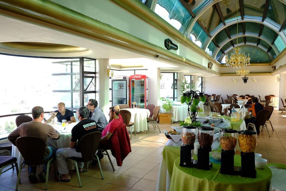 מסעדה תמונה