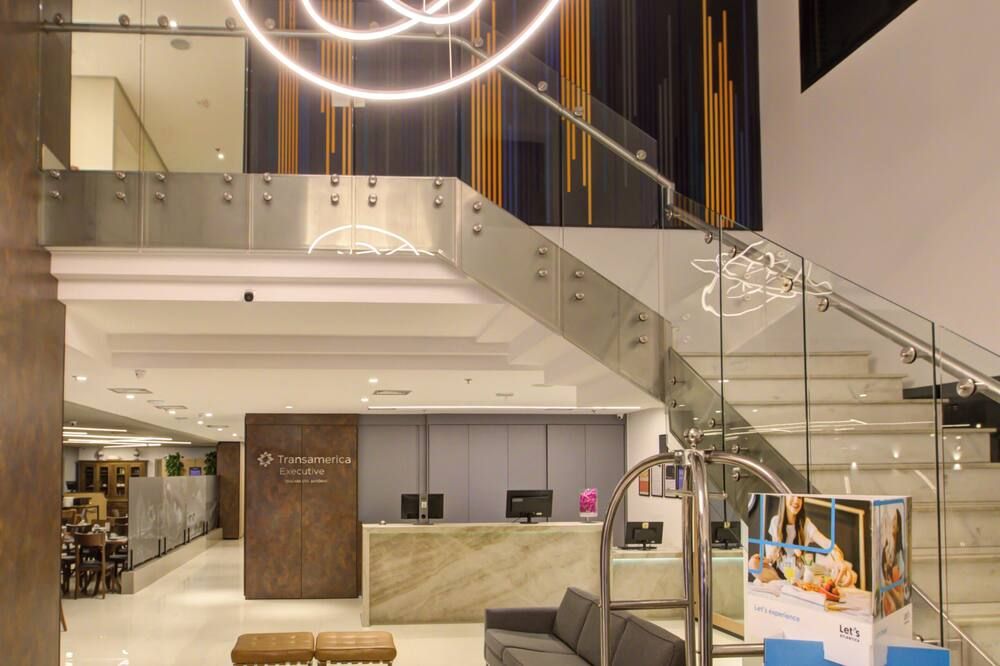 לובי תמונה