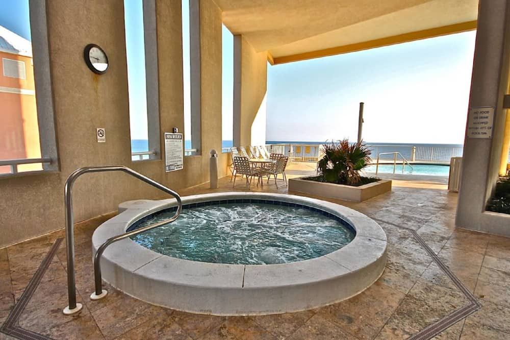 בריכה תמונה