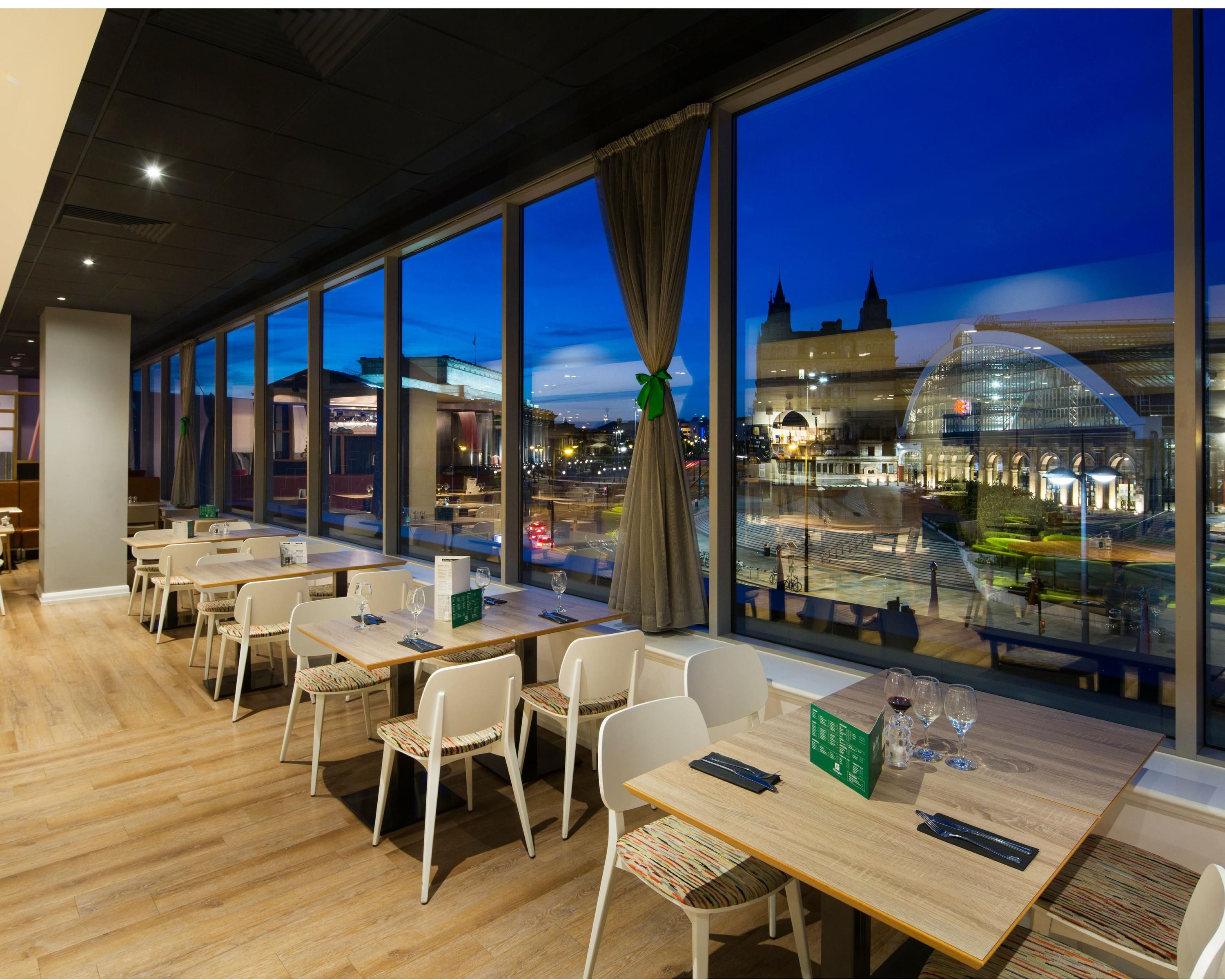 מסעדה תמונה