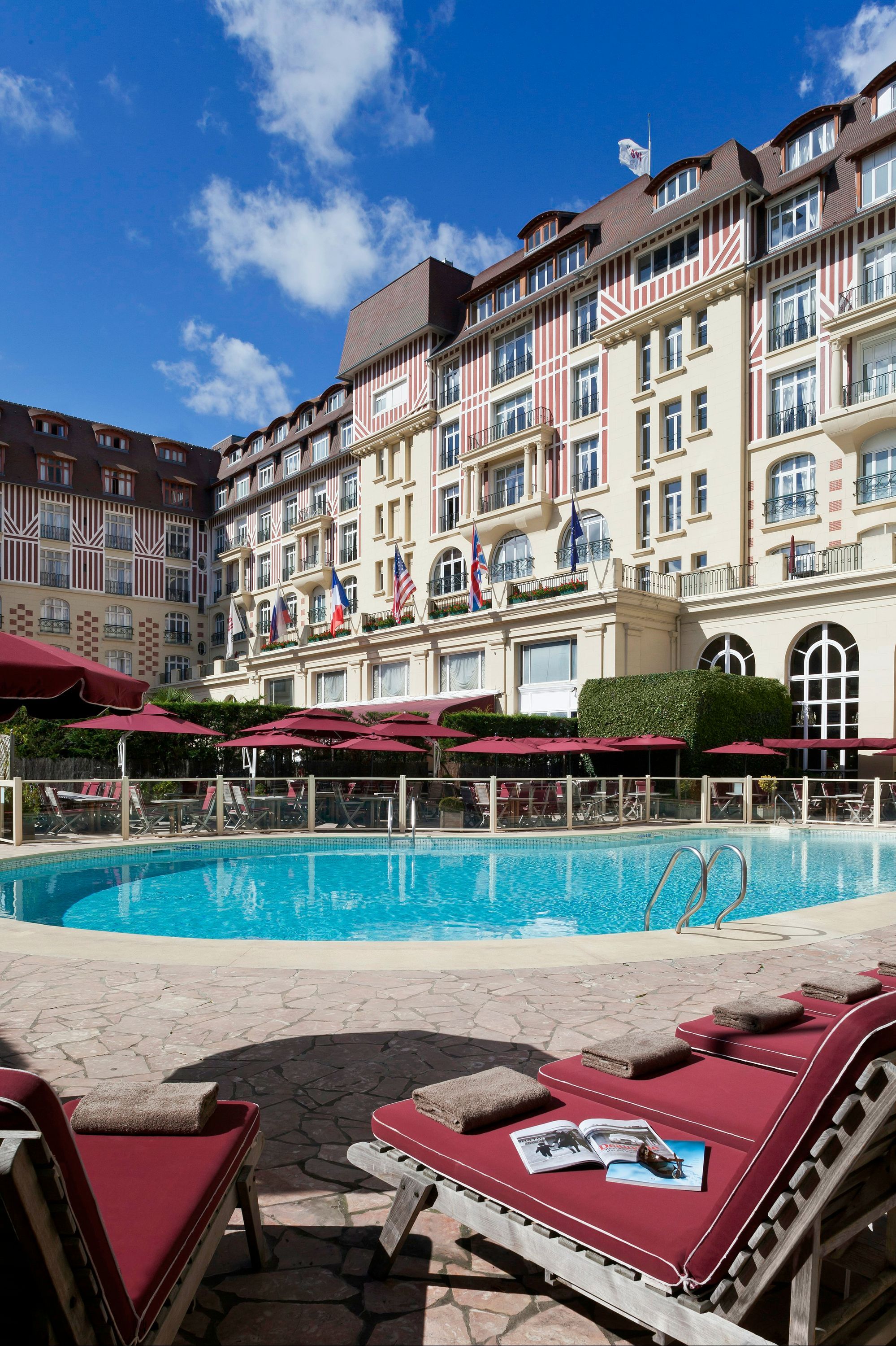 בריכה תמונה