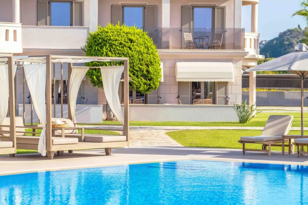 בריכה תמונה