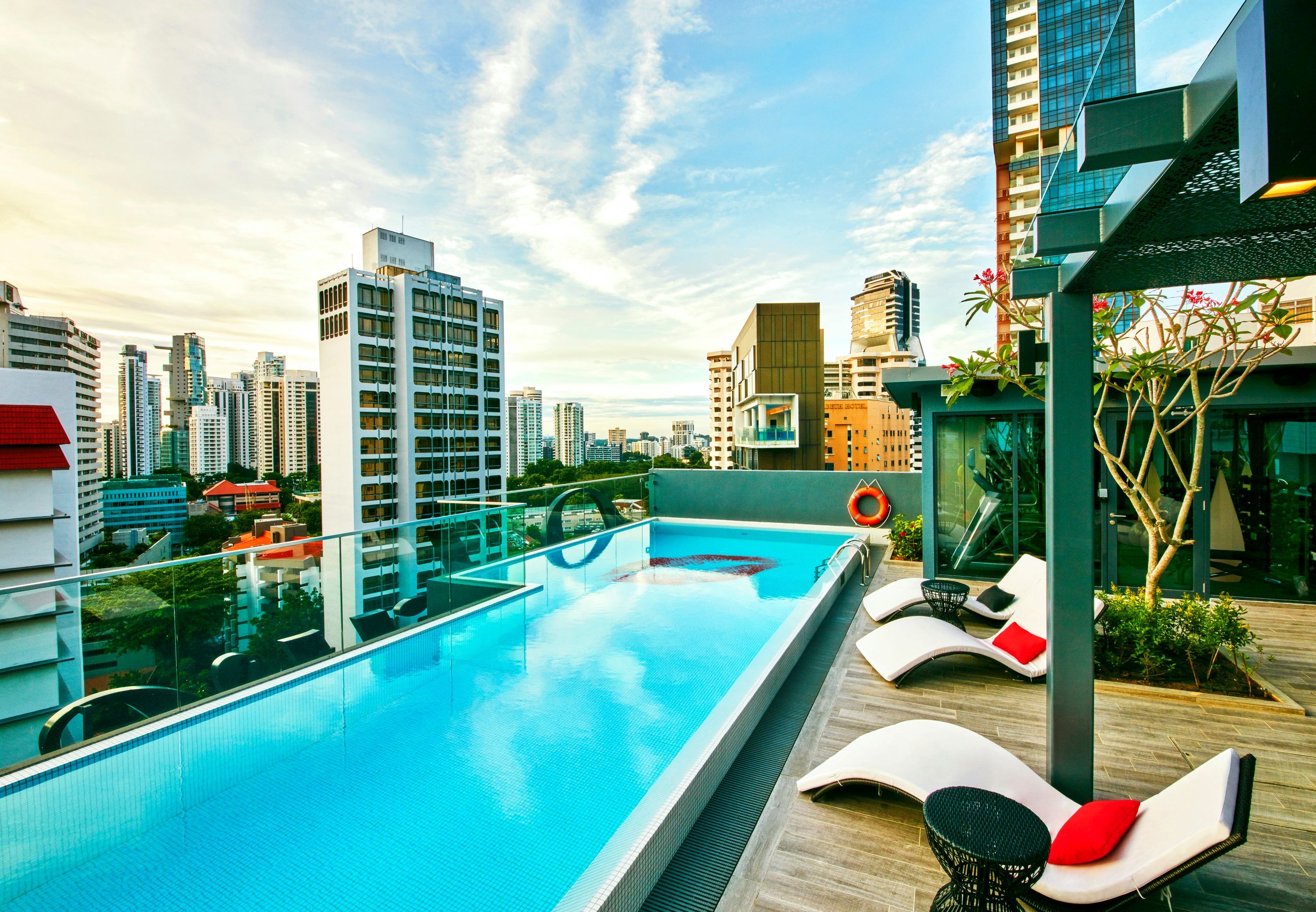 בריכה תמונה