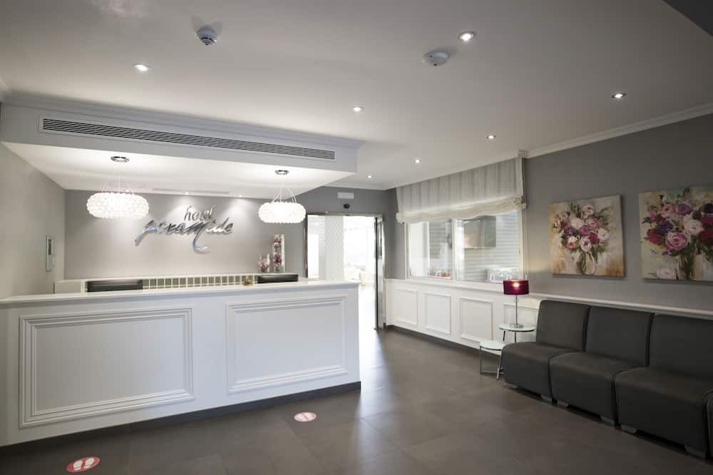 דלפק קבלה תמונה