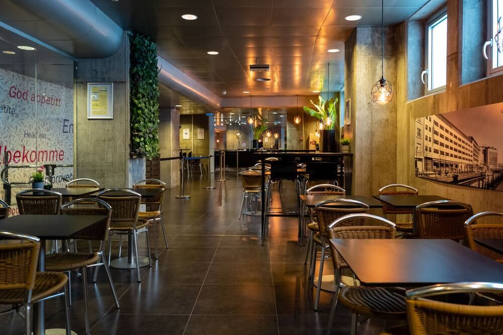 מסעדה תמונה