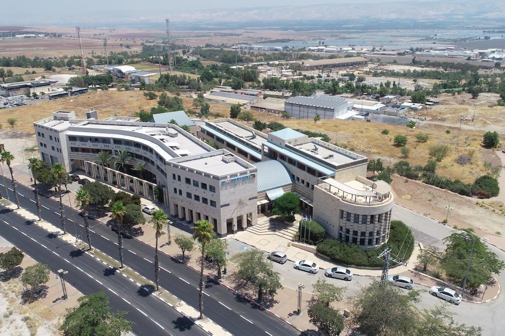 נוף חיצוני תמונה