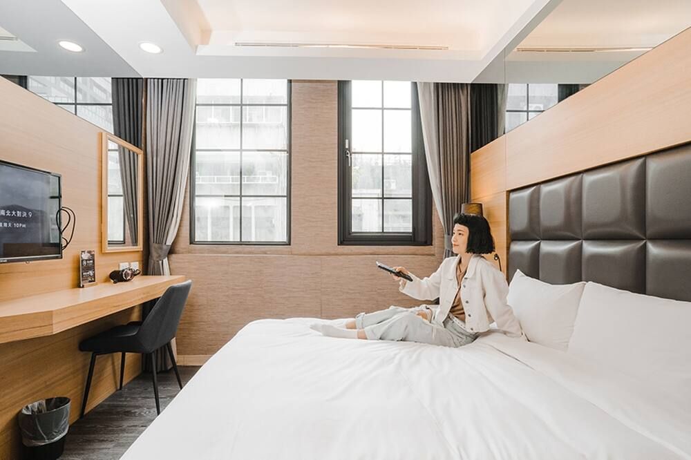 אחר