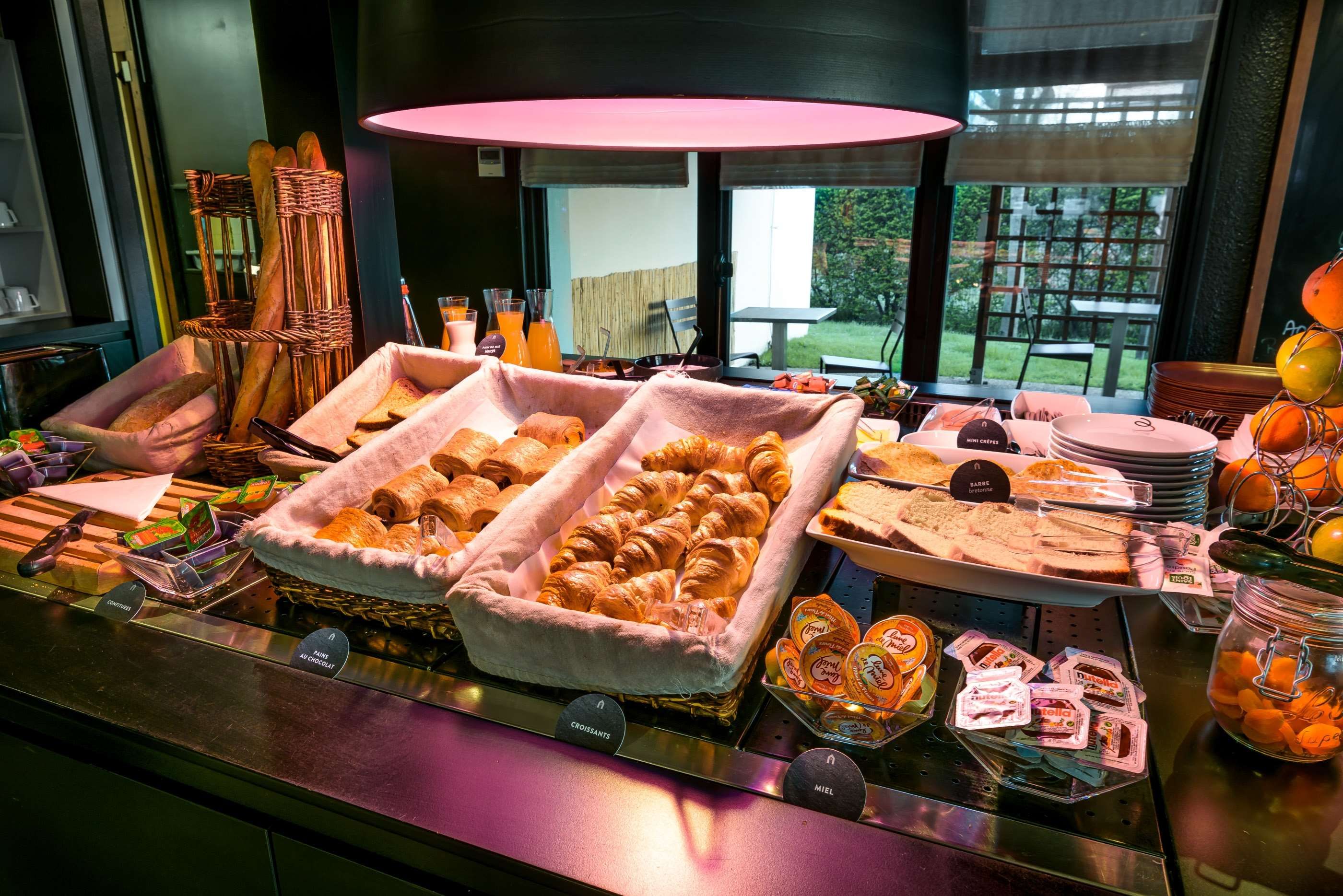 מסעדה תמונה