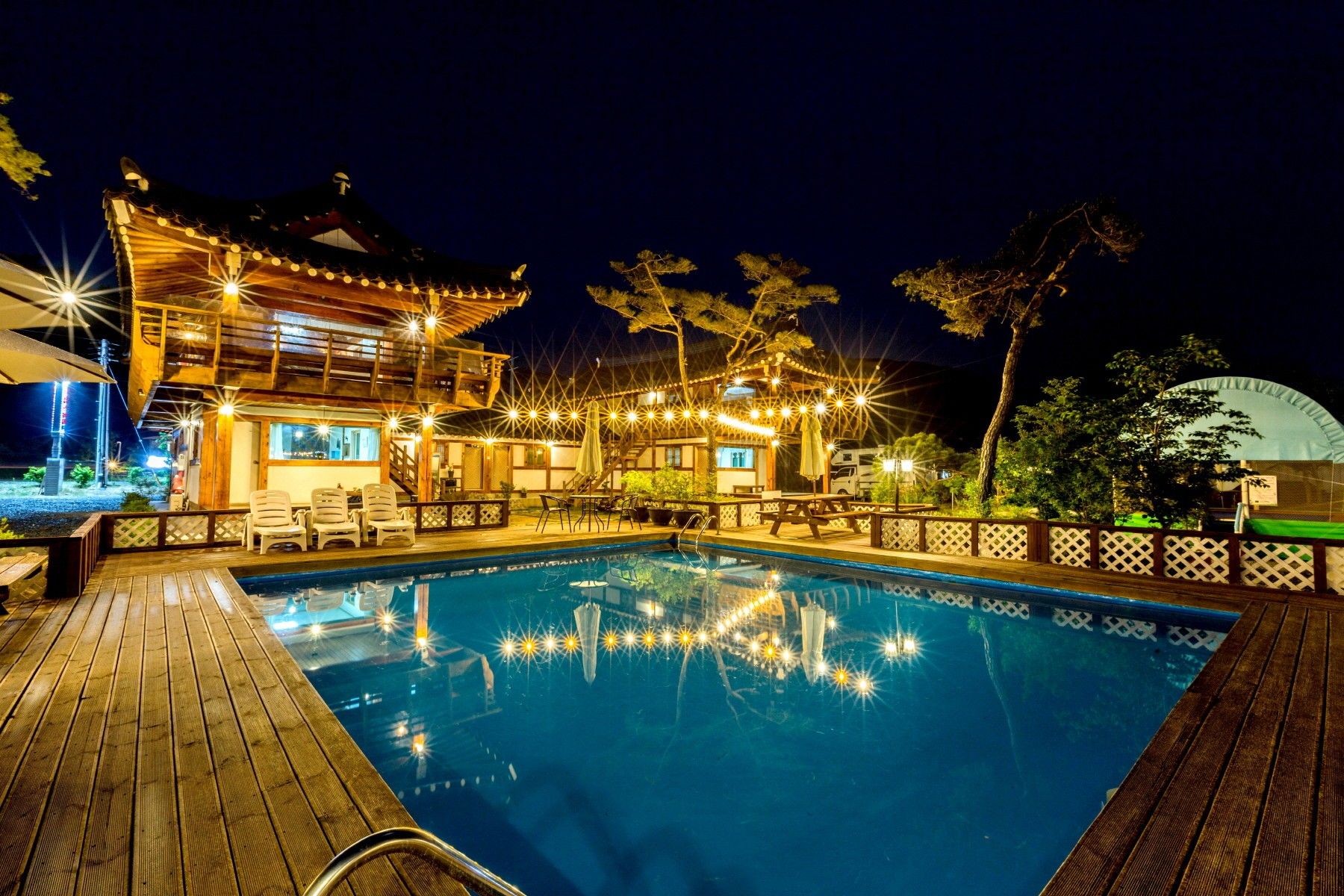 בריכה תמונה