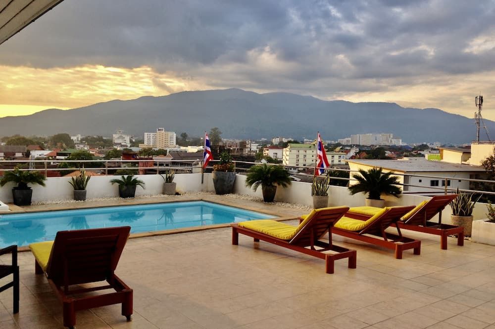 בריכה תמונה