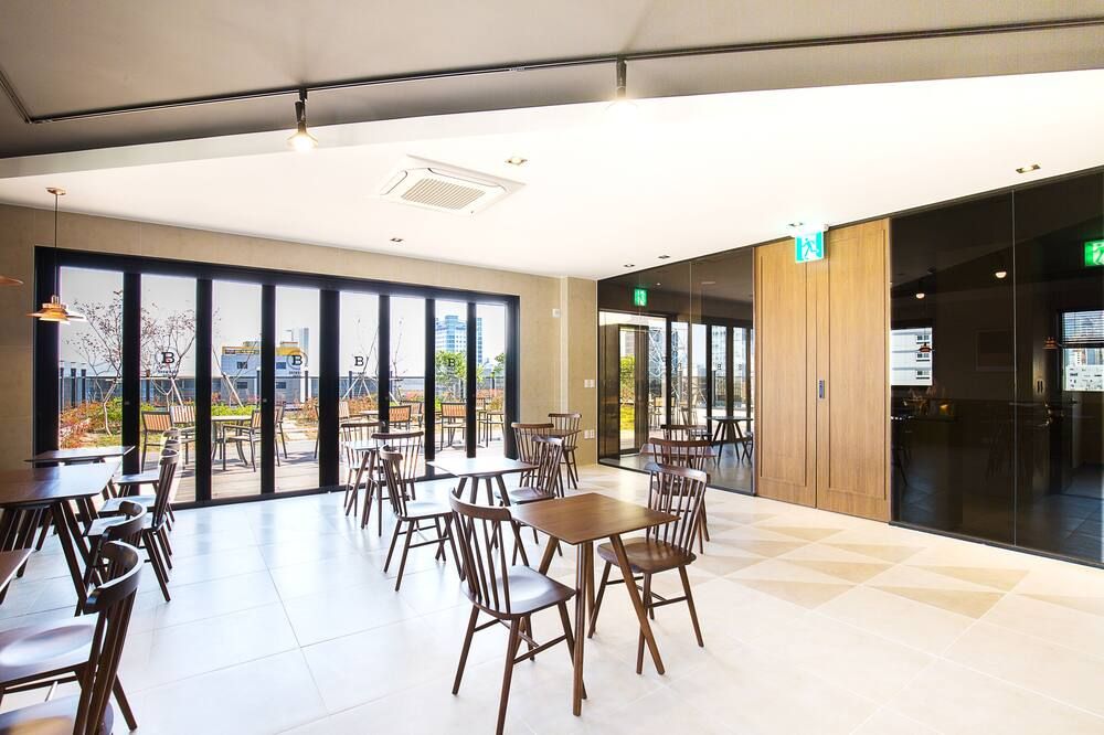 מסעדה תמונה