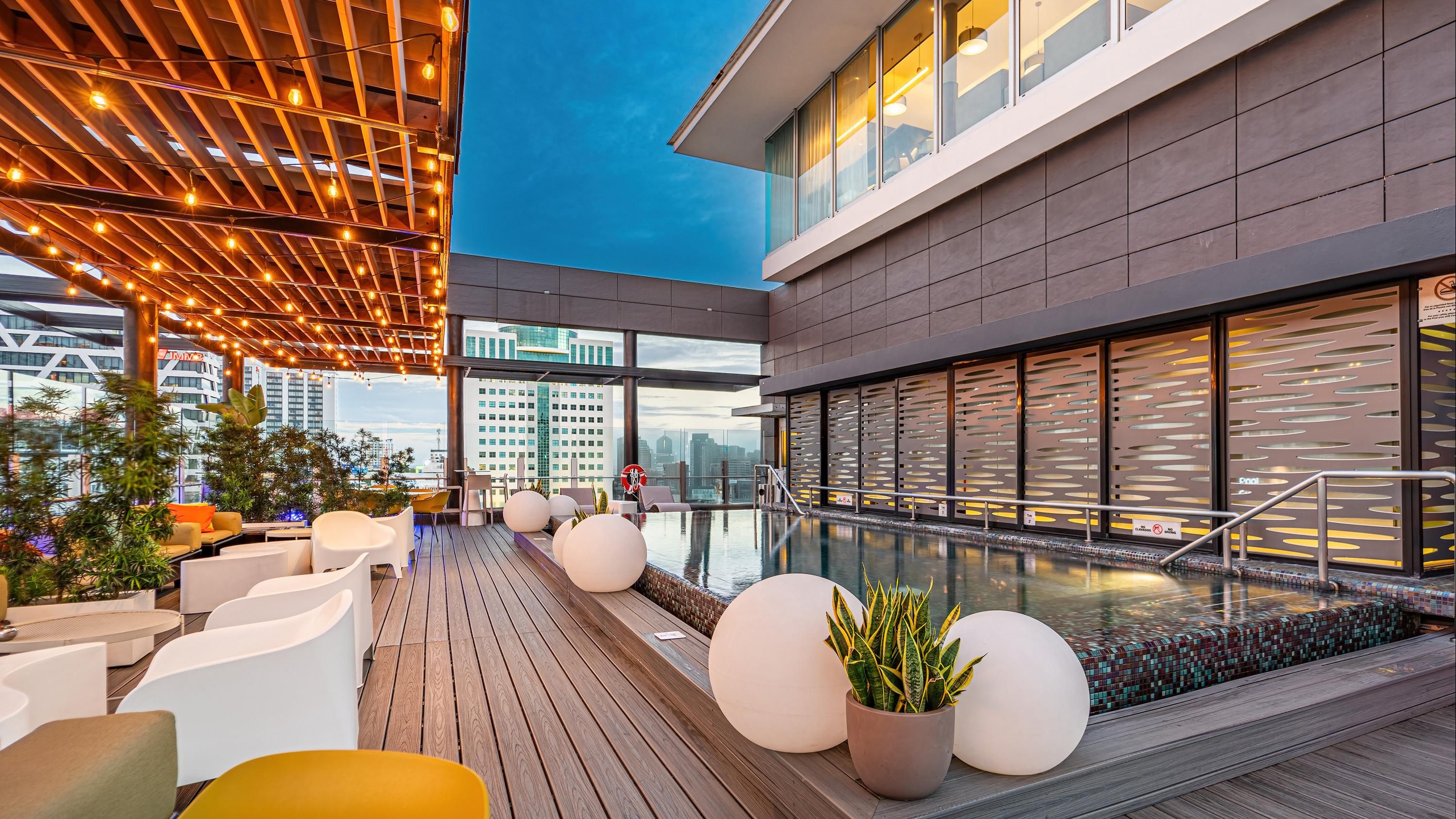 בריכה תמונה