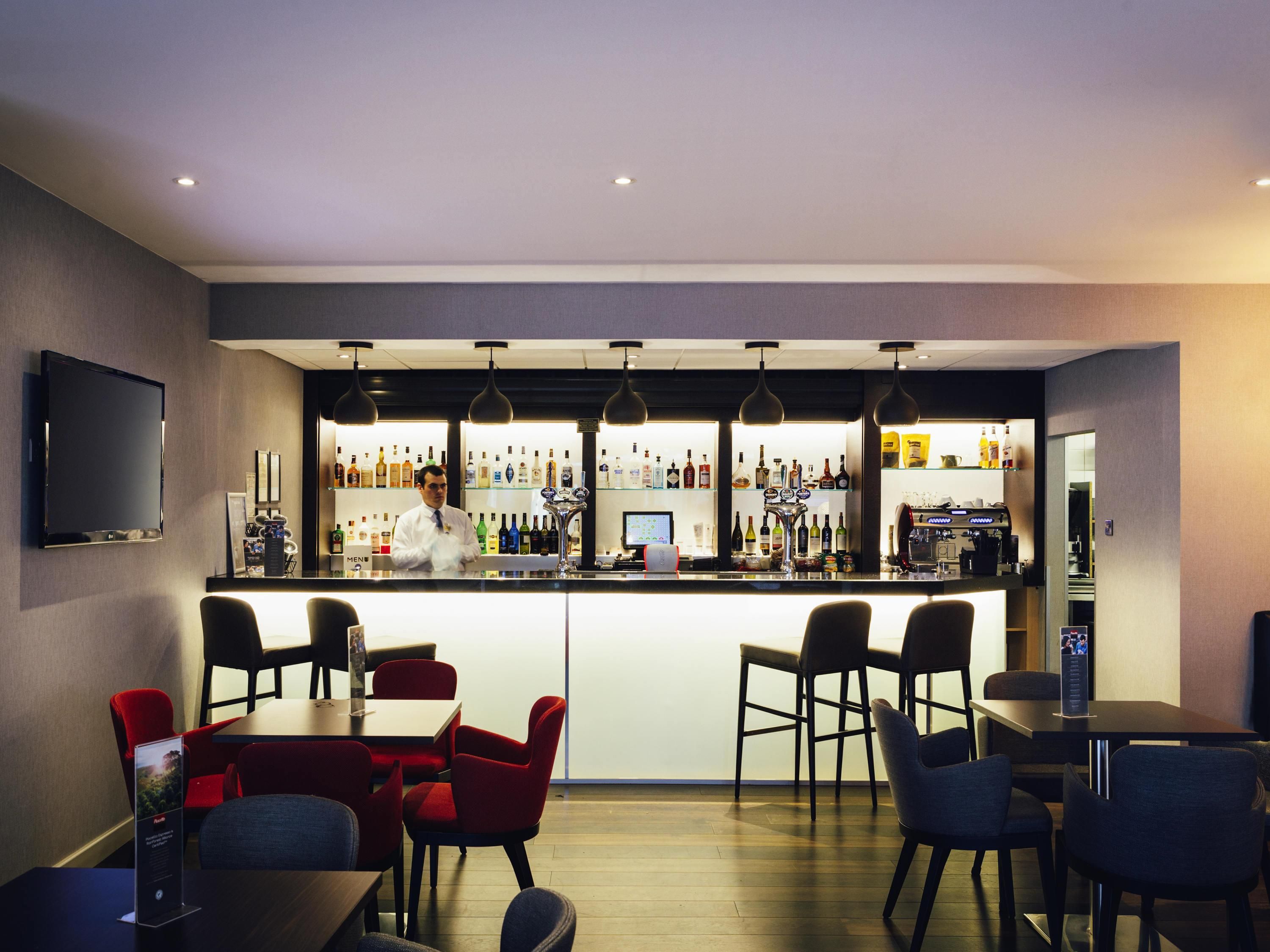 בר