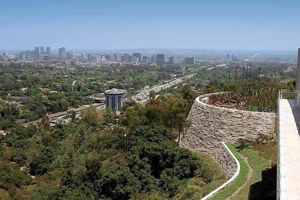 נוף חיצוני