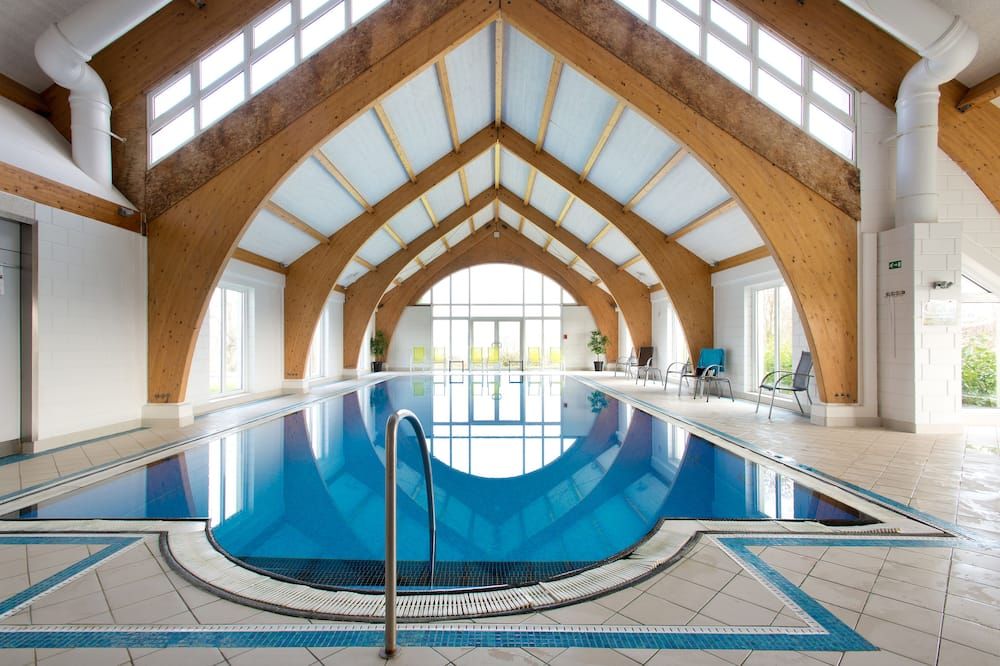 בריכה תמונה